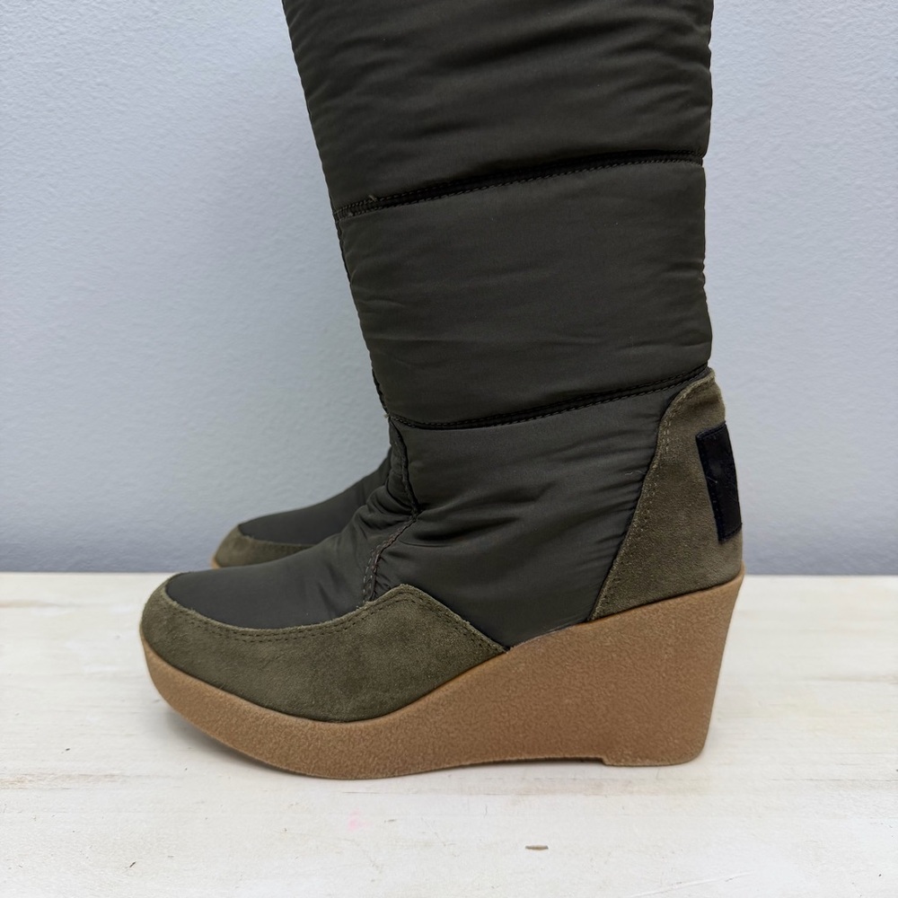 Juicy Couture Green Puffer Wedge Platform Boots Size 7 - Picture 2 of 10